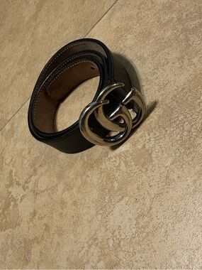 Kids Black Leather Gucci Belt with Interlocking Silver Buckle
